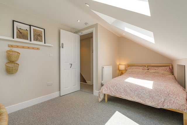 Double room & private wet room bills included Main Photo