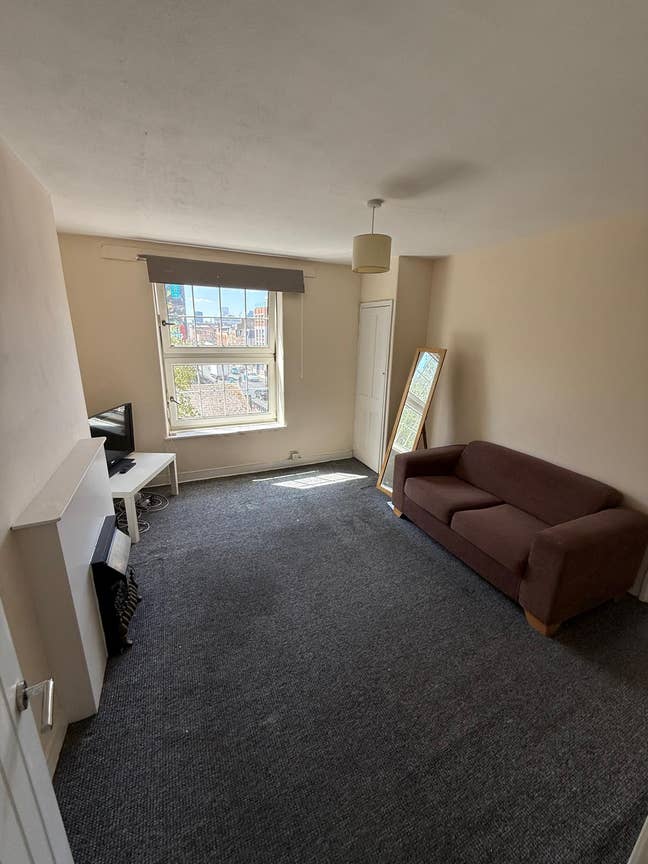 Big Double Room 1 Min Bethnal Green Tube  Zone 2 Main Photo
