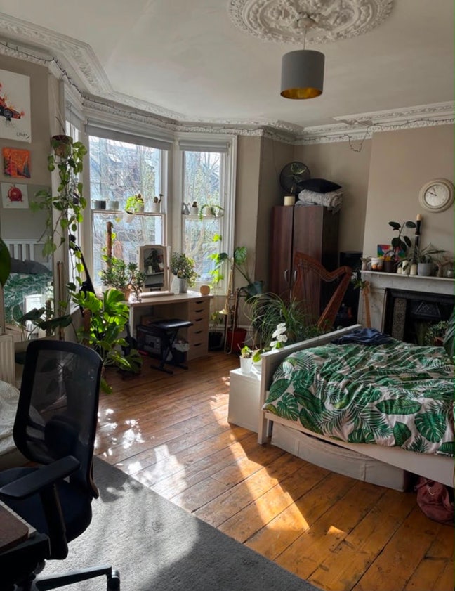 Double room in East Putney Main Photo