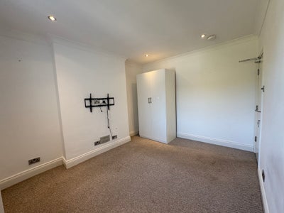 Double Room Available Main Photo