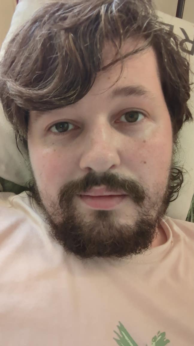 looking for a room in Glasgow or Belfast  Main Photo