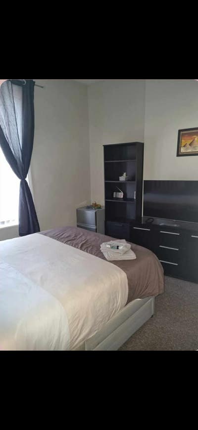&pound;130 a week   Main Photo