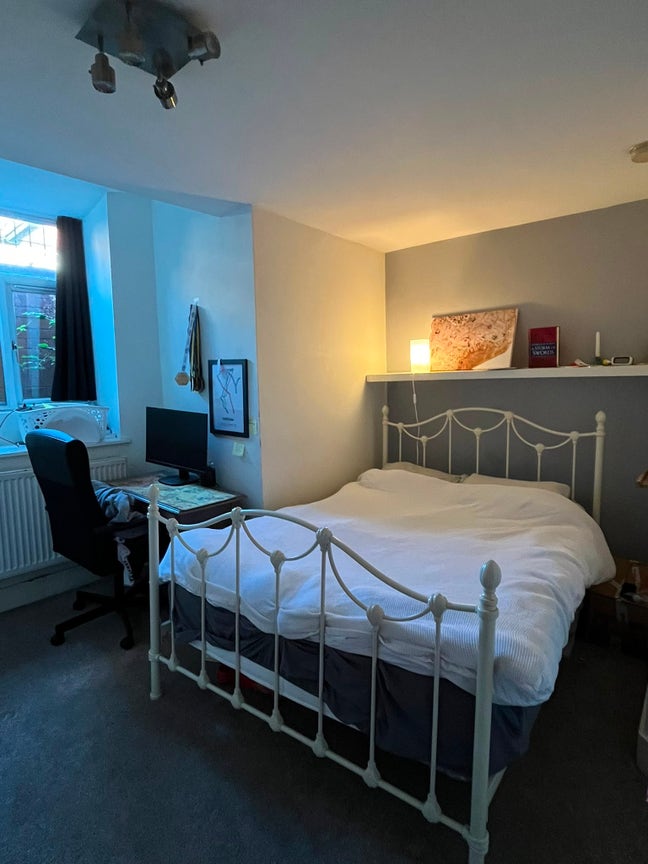 2 bed Flat with garden to share in West Didsbury Main Photo
