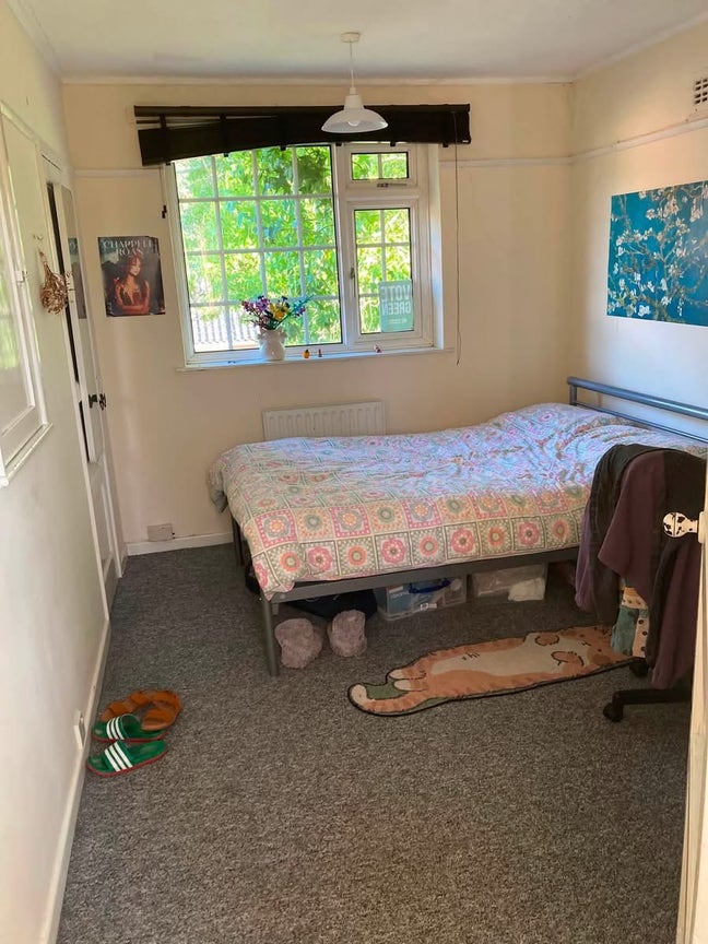 Large room in friendly house near UEA Main Photo
