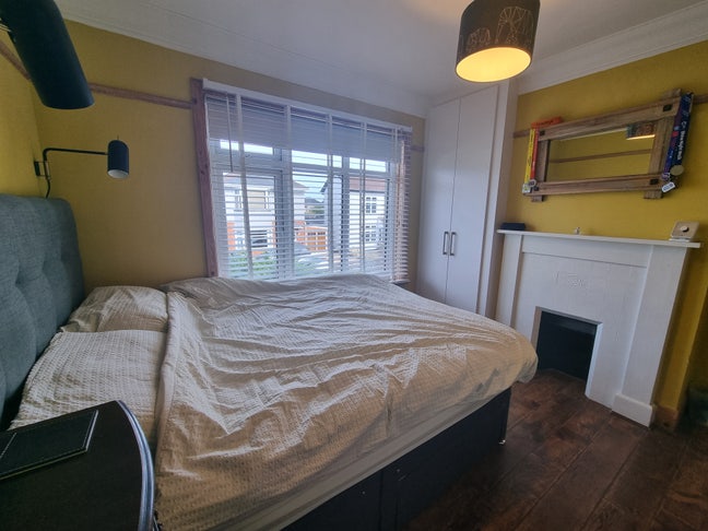 Spacious double bedroom with second room Main Photo