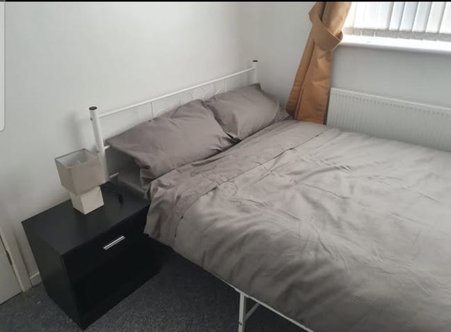 Double Bedroom in Gwersyllt. Wrexham  Main Photo