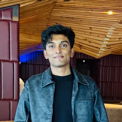 Looking for a room Main Photo