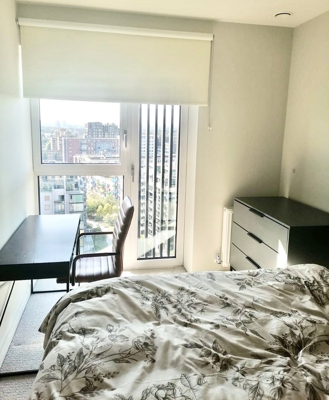 Spacious Double Room in New Apartment Flat Main Photo