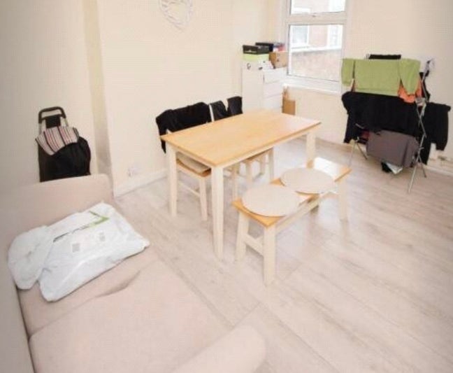  3 bedroom house to rent in CV2 Main Photo