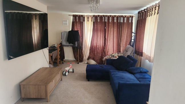 Double room fully furnished Main Photo