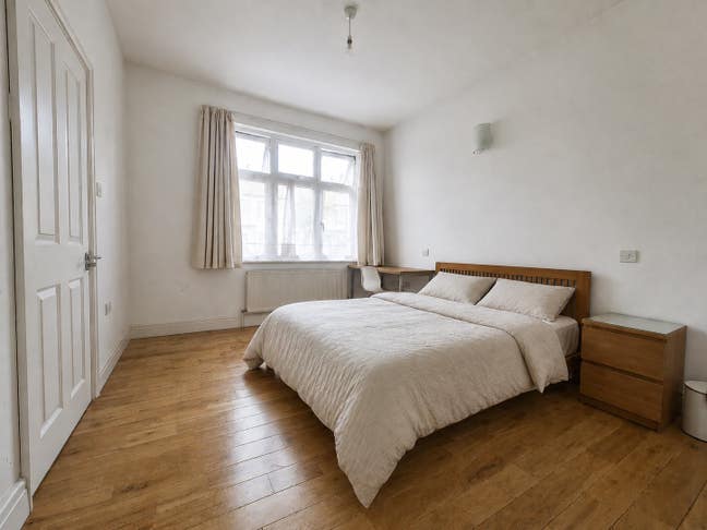 En Suite Room All Bills Included Main Photo
