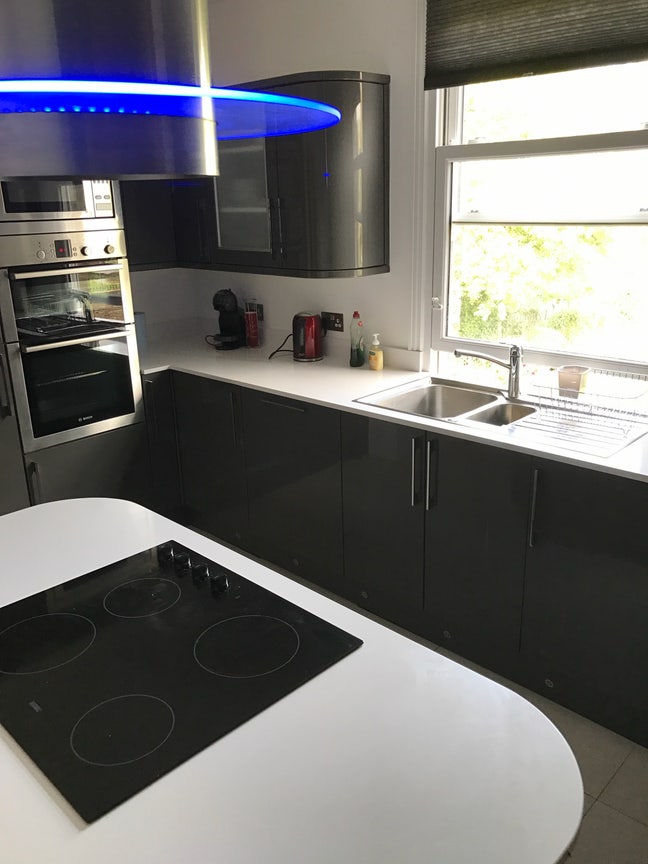 Large double room Main Photo