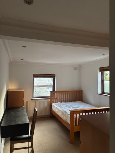 Three rooms in social house - Brixton Hill Main Photo