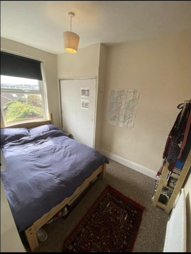Small double room in 4 bed house Main Photo
