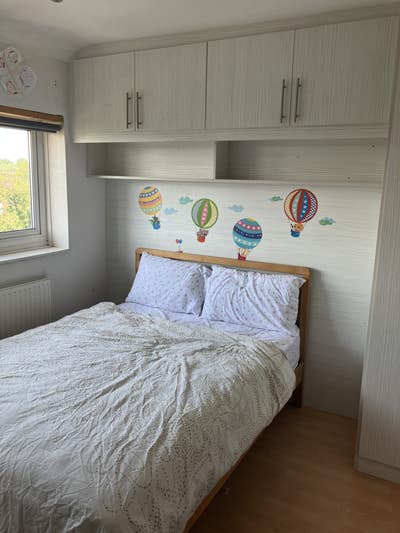 Bright & Quiet Double Bedroom with Private En-Suit Main Photo