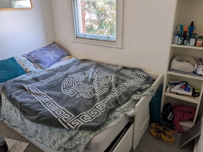 Bright Double Room in Lovely 3-Bed Flat – Clapham  Main Photo
