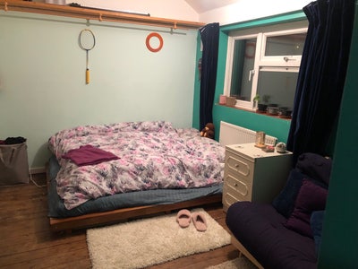 Spacious Double Room for Rent Main Photo