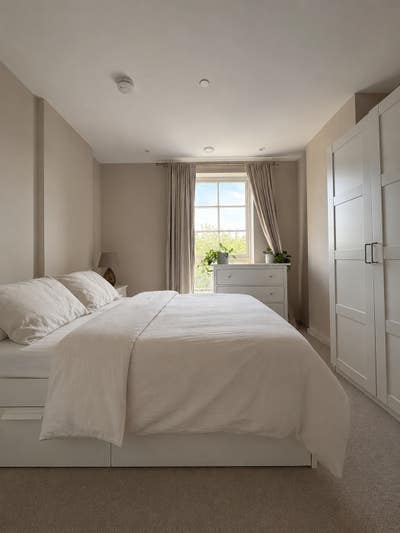 Bills Included - Room with Private Bathroom Main Photo