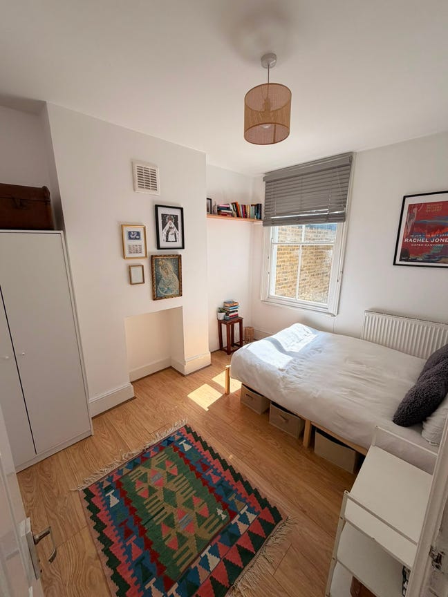 Spacious Double Room in Sunny New Cross Flat Main Photo