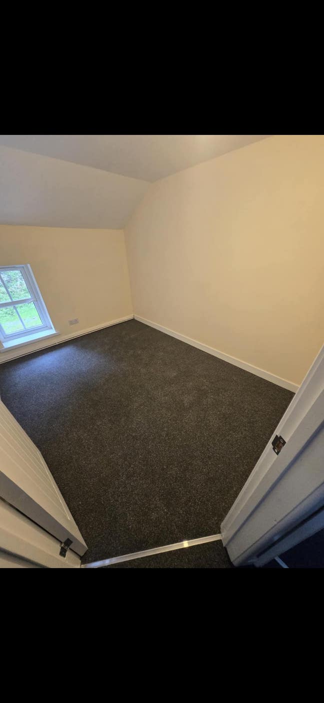 Single Room available in 2bed cottage  Main Photo