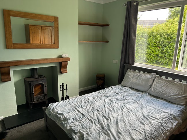 Double room to rent out Main Photo