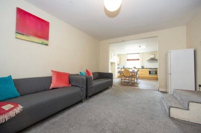 8-Bed Student House Share - 22 Manor Terrace Main Photo