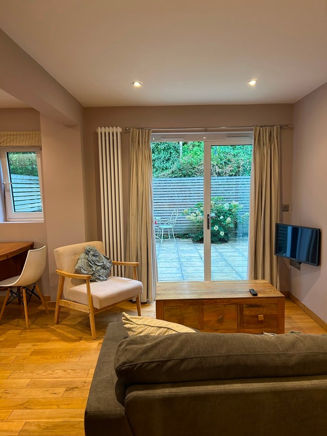 1 bed self contained Annexe with patio  Main Photo
