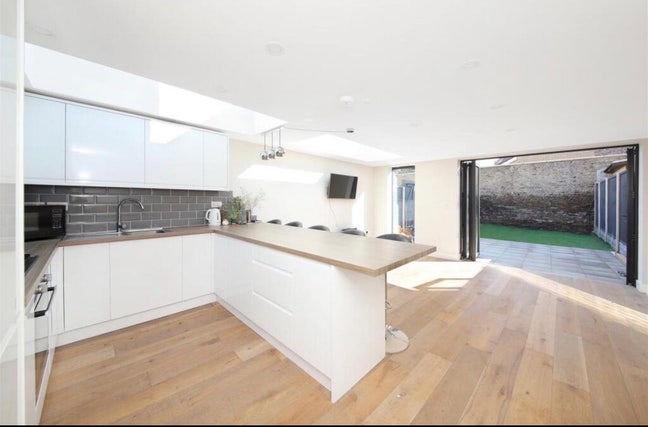 Double Room to Rent in Peckham Main Photo