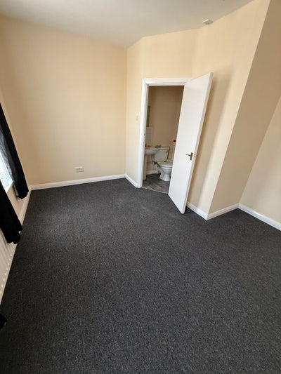 ✨ Brand New Rooms Available Limehouse - Furnished Main Photo