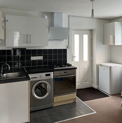 1 Bed Flat in Cowley on Ridgefield Road Main Photo