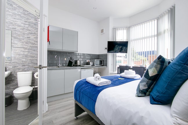 Coming Soon Self Contained Studio Bills Inclusive Main Photo