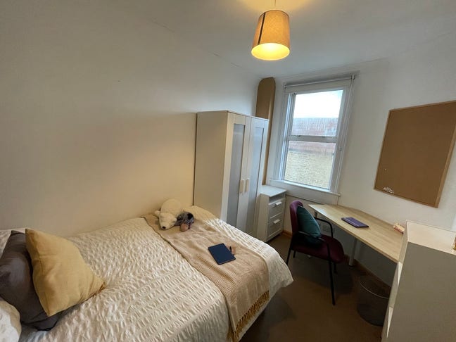 Double Room available in Oldfield Park Main Photo