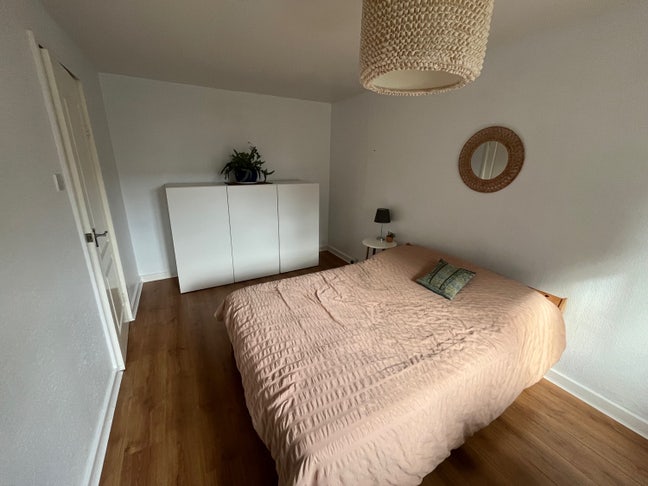 1 large double room in peaceful house in S8 Main Photo