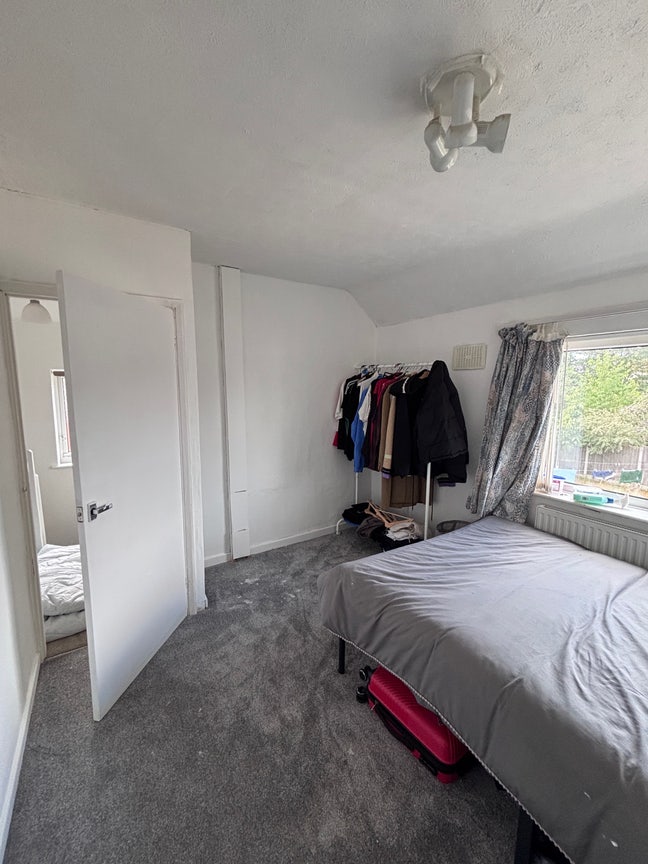 Spare Room in 3 bedroom house Great Barr Main Photo