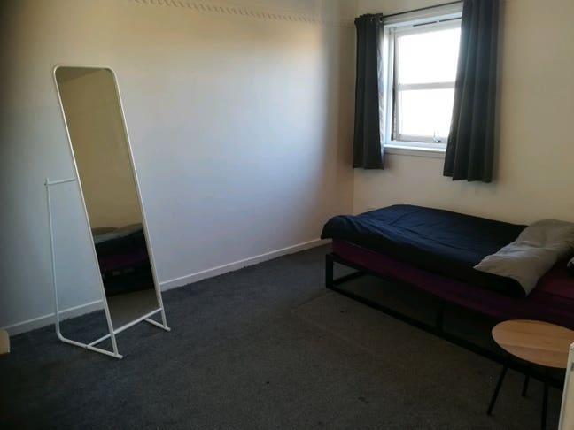 Single furnitured room for 1 person Main Photo