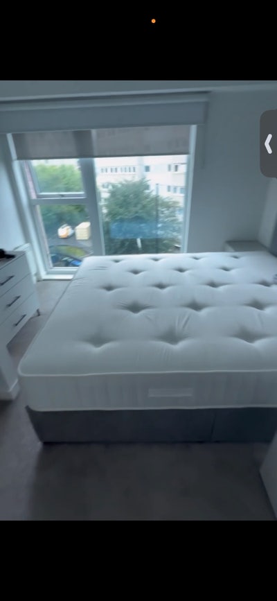21 year old looking for a flatmate!  Main Photo