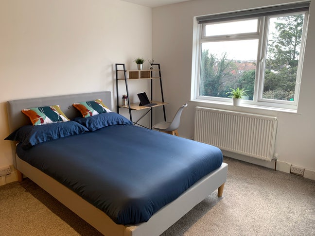 Gorgeous bright, spacious double.  Main Photo