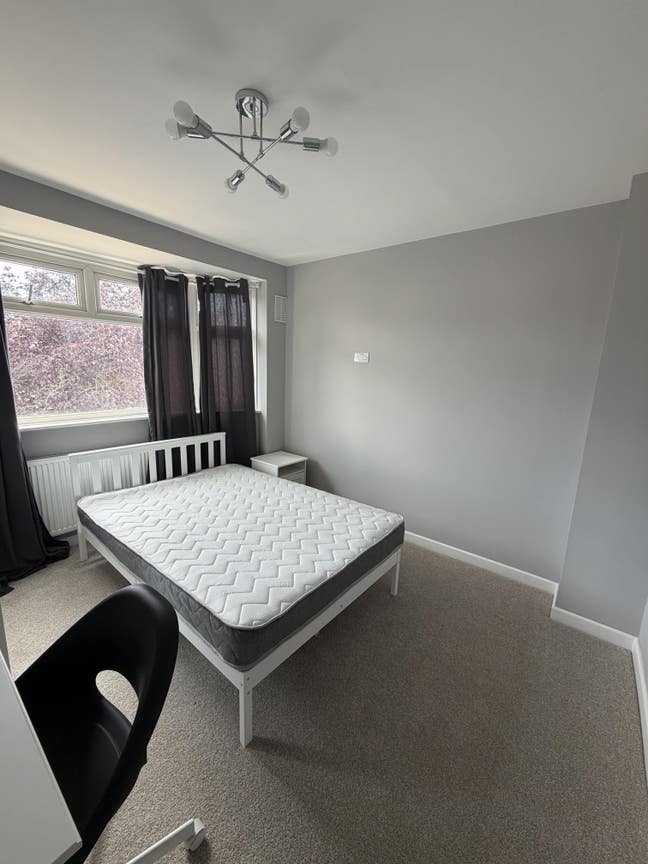 Room in a Shared House, Birkdale Road, SE2 Main Photo