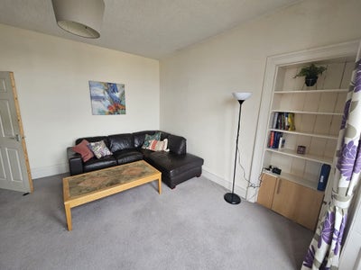 2 bed flat for rent Main Photo