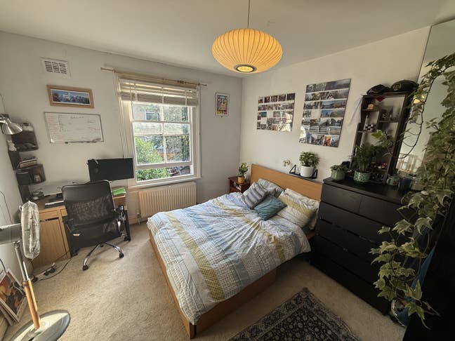 Double bedroom, en suite, friendly house,bills inc Main Photo