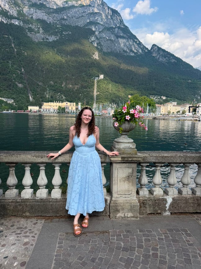 Looking for a buddy to rent with  Main Photo