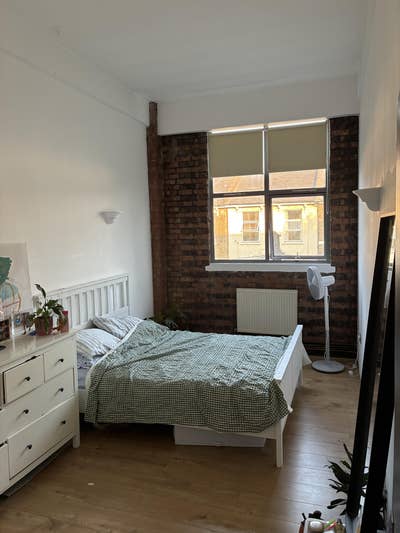 Looking for 3rd flatmate Main Photo