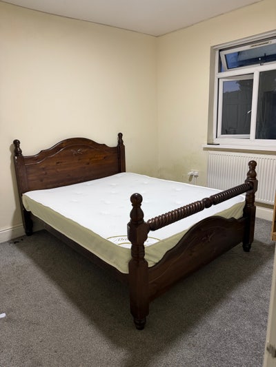 Double room available immediately  Main Photo