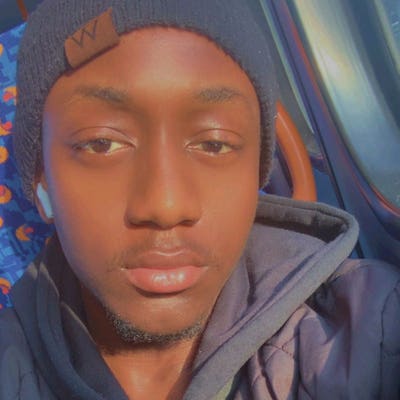 Looking for single ,double or studio flat Main Photo