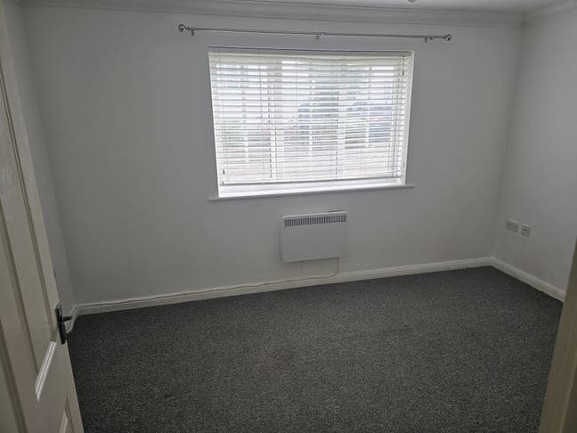 Double bedroom avaliable for rent Main Photo