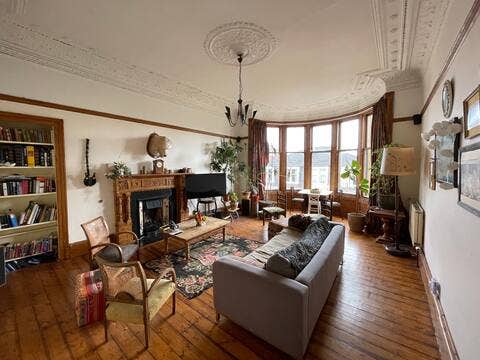 Spacious Double Room in a Lovely 4-Bedroom Apartme Main Photo