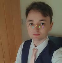 27 year old seeks a single or double room Main Photo