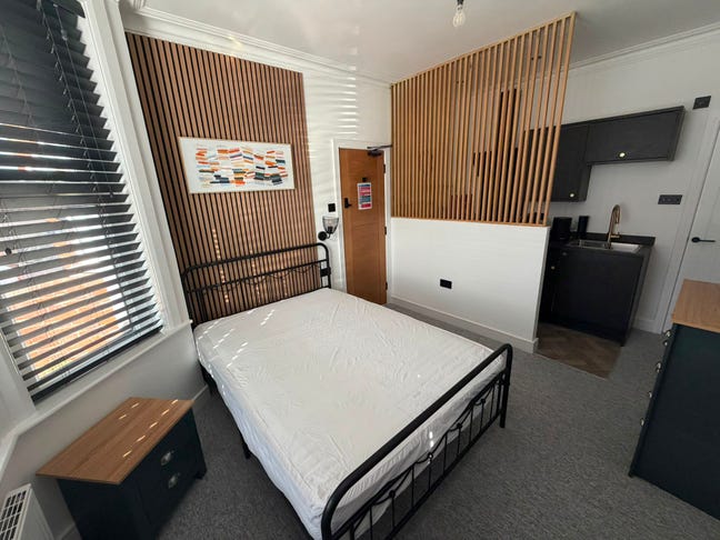 Brand-New Studio Near Eastbourne Hospital Main Photo