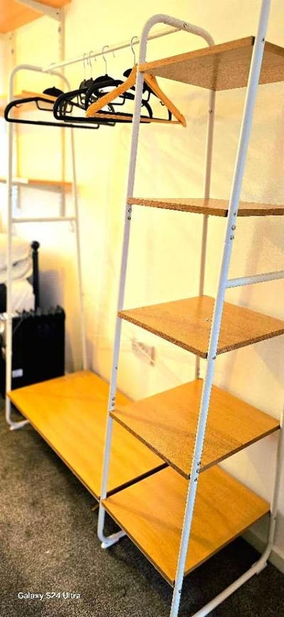 Spacious Double Room | Bi Included | Wood B20 Main Photo