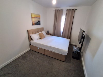 Spacious rooms with Smart TV Main Photo